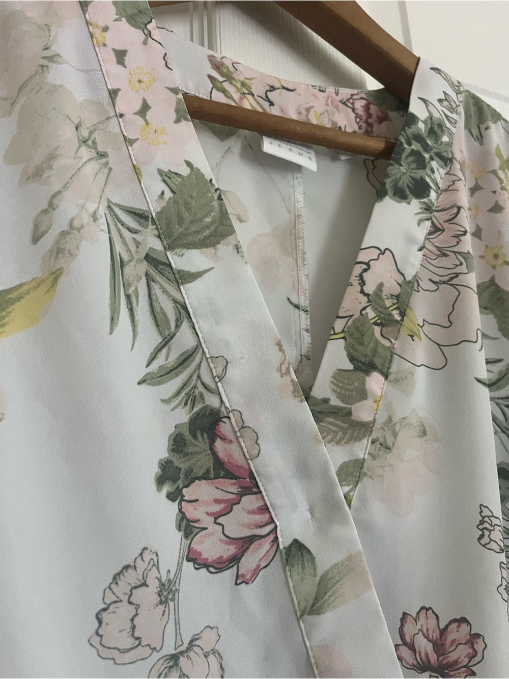 SOHO New York & Company Floral Sheer Faux Wrap Style top - Picture 3 of 6
